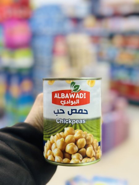علب حمص حب